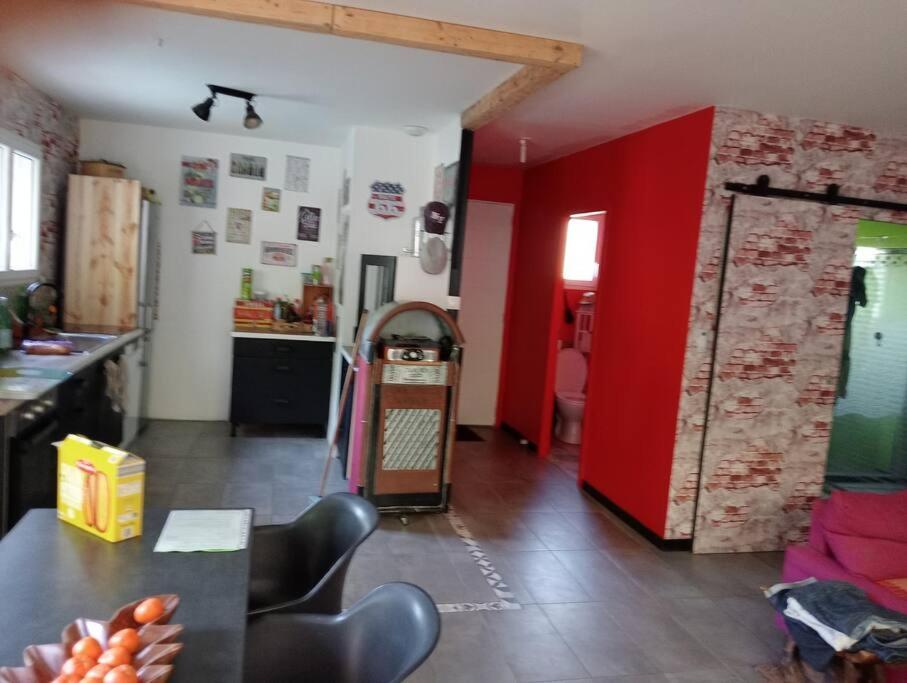 Maison 70M2 Calme Vue Sur Foret 살레 외부 사진